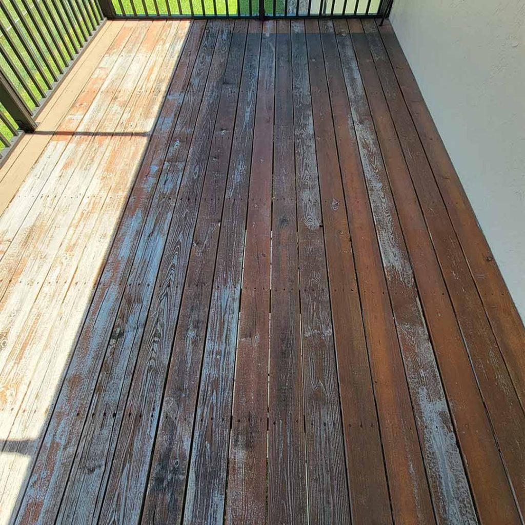 the wood floor in the balcony is fading